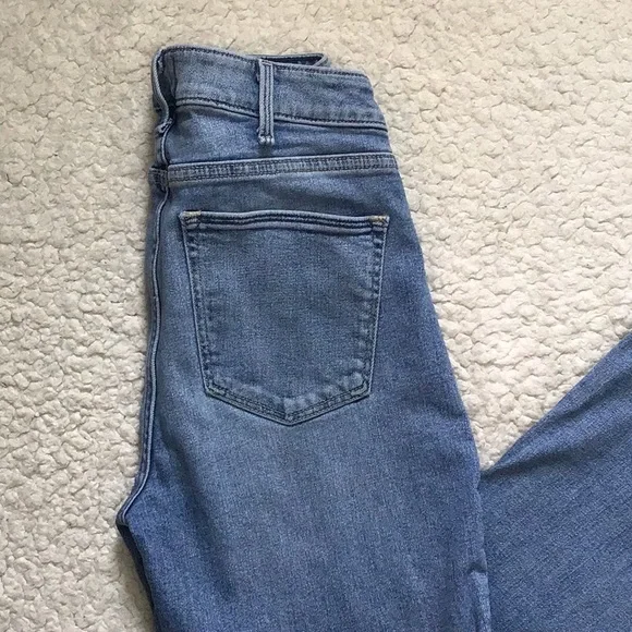 SALE 🌸 Abercrombie 🌴 Simone high rise fray hem ankle Jeans - Picture 12 of 13